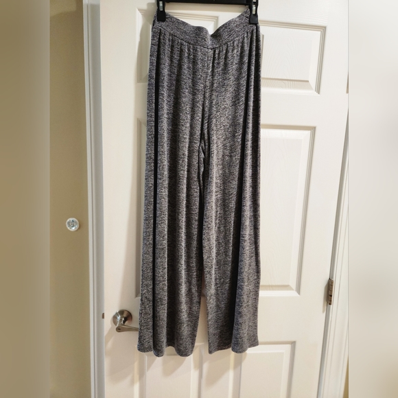 Suzanne Betro Heather Charcoal Marled Palazzo Pants - Picture 5 of 14
